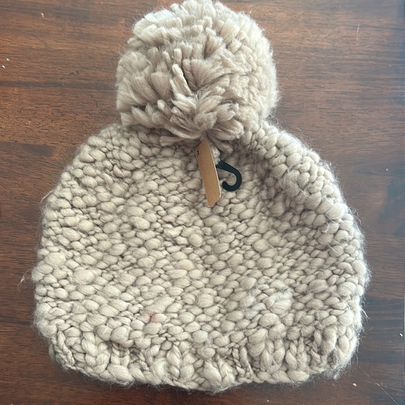 Beanie’s bundle - Picture 3 of 3